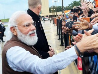 प्रधानमंत्री नरेंद्र मोदी (Prime Minister Narendra Modi) गुरुवार को अमेरिका के तीन दिवसीय दौरे पर है. वाशिंगटन (Washington) पहुँच ते ही . भारतीय अमेरीकियों द्वारा मोदी का भव्य स्वागत किया गया.