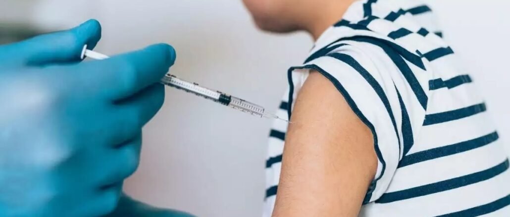 आता २ ते ६ वर्षांच्या मुलांना लवकरच मिळणार Corona ची लस l Now children of 2 to 6 years will get Corona Vaccine soon trial of Covovax starts