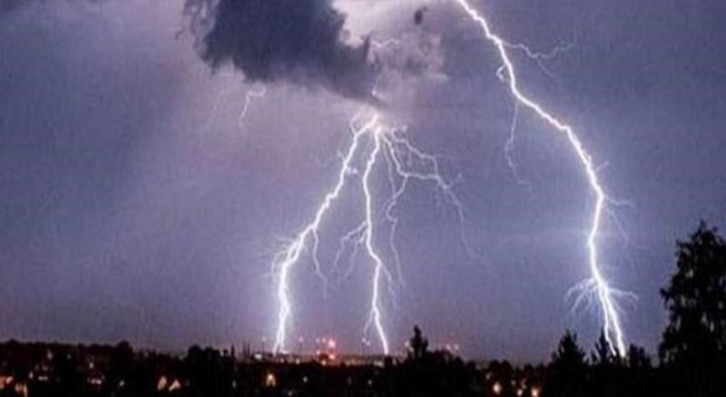दुःखद! बिहारमध्ये वीज पडून 33 जणांचा मृत्यू l Disaster in 16 districts of Bihar, 33 killed in storm