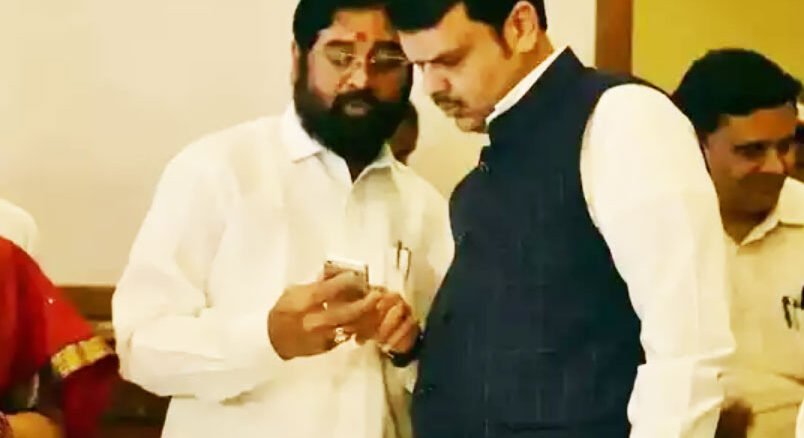 'त्यांचा' सत्तेचा फॉर्म्युला ठरलायं! 8 कॅबिनेट, 5 राज्यमंत्री पदे, केंद्रातही वाटा अन् बरचं काही... l Maharashtra Politics LIVE Big offier to Shivsena Eknath Shinde from BJP